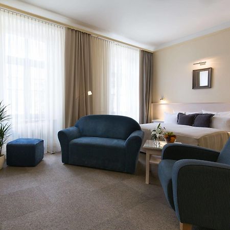 Unitas Hotel Prague Ngoại thất bức ảnh