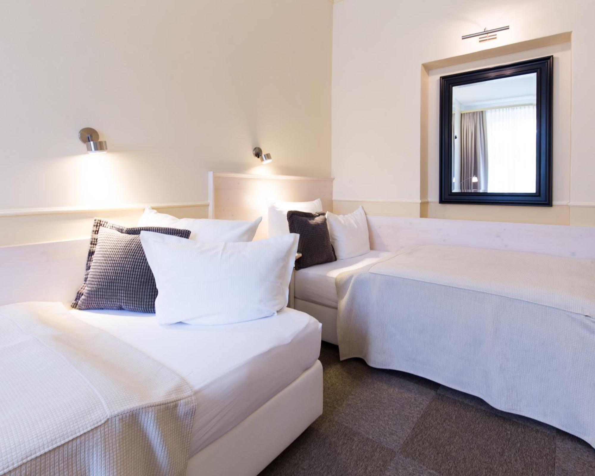 Unitas Hotel Prague Ngoại thất bức ảnh