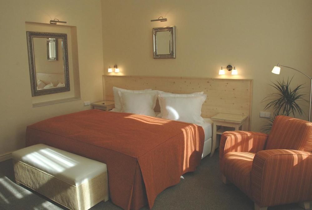 Unitas Hotel Prague Ngoại thất bức ảnh