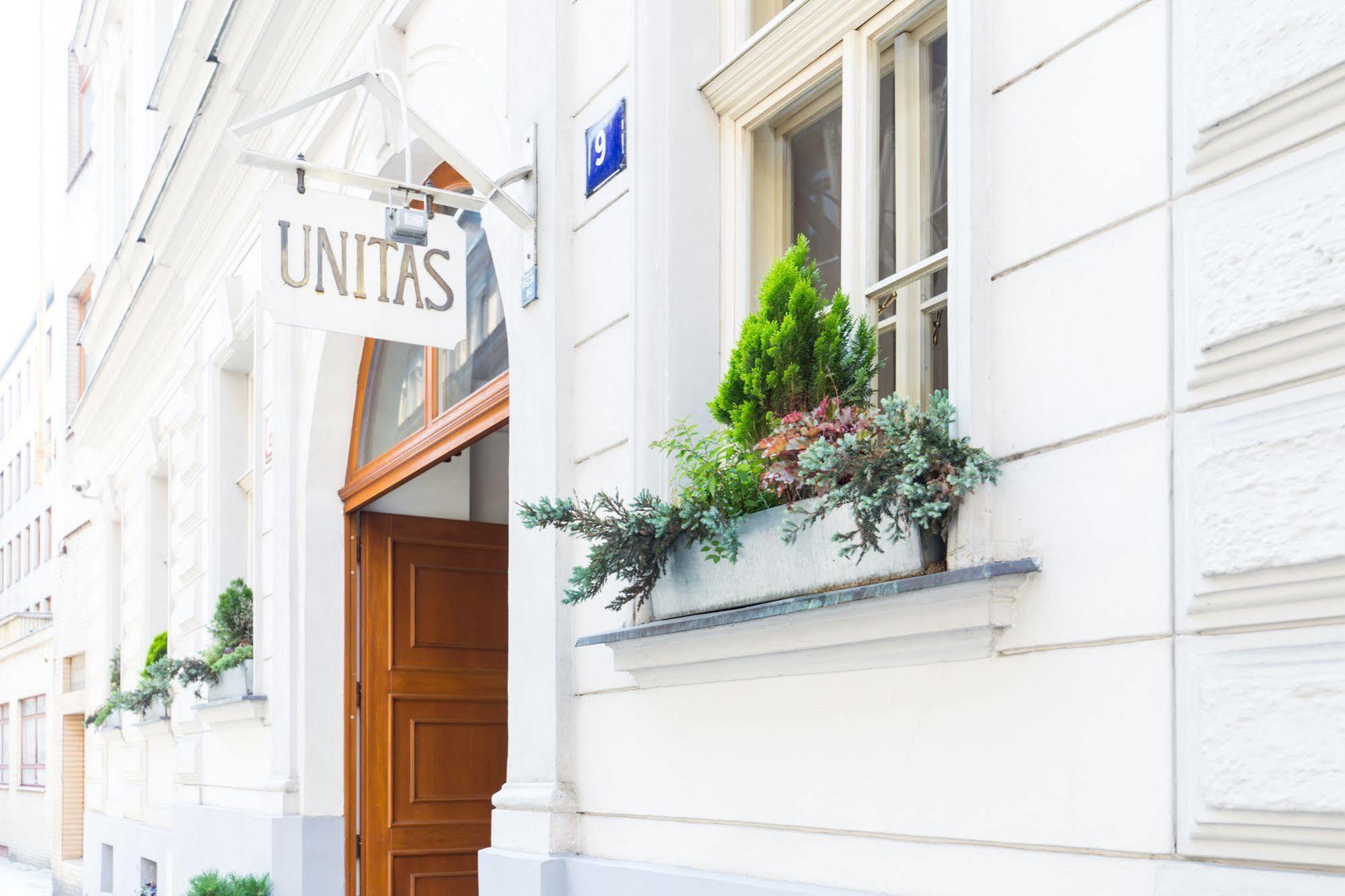 Unitas Hotel Prague Ngoại thất bức ảnh